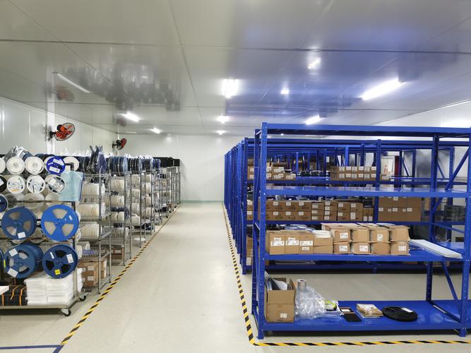 公司經(jīng)營范圍包括:電子產(chǎn)品的研發(fā),生產(chǎn),加工及銷售;網(wǎng)絡(luò)技術(shù),計算機(jī)